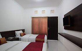 Bakung Sunset Hotel