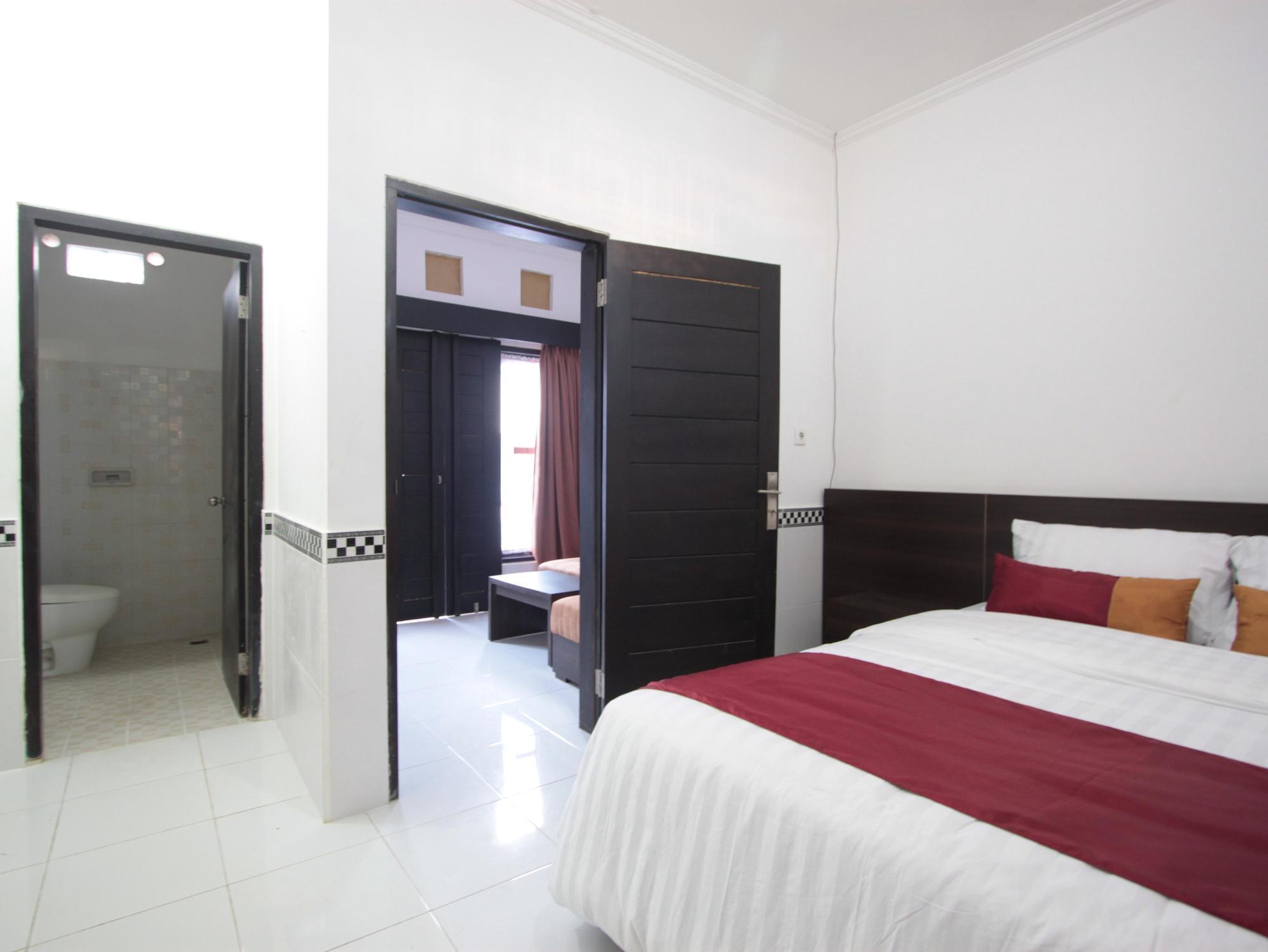Bakung Sunset Hotel Kuta  Exterior photo